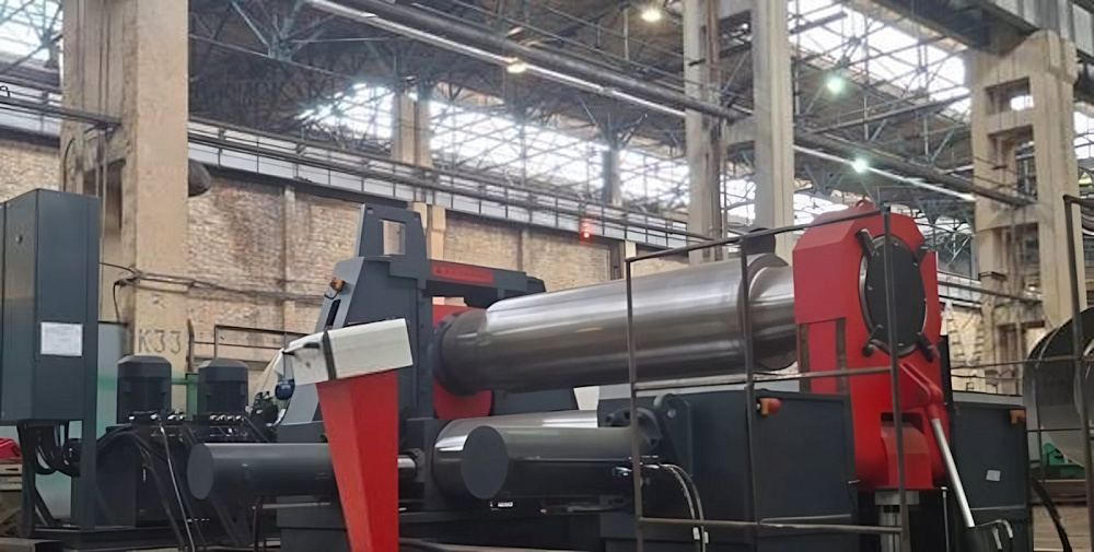 "Уралхиммаш" ввёл в эксплуатацию новый листогибочный стан в Удмуртии